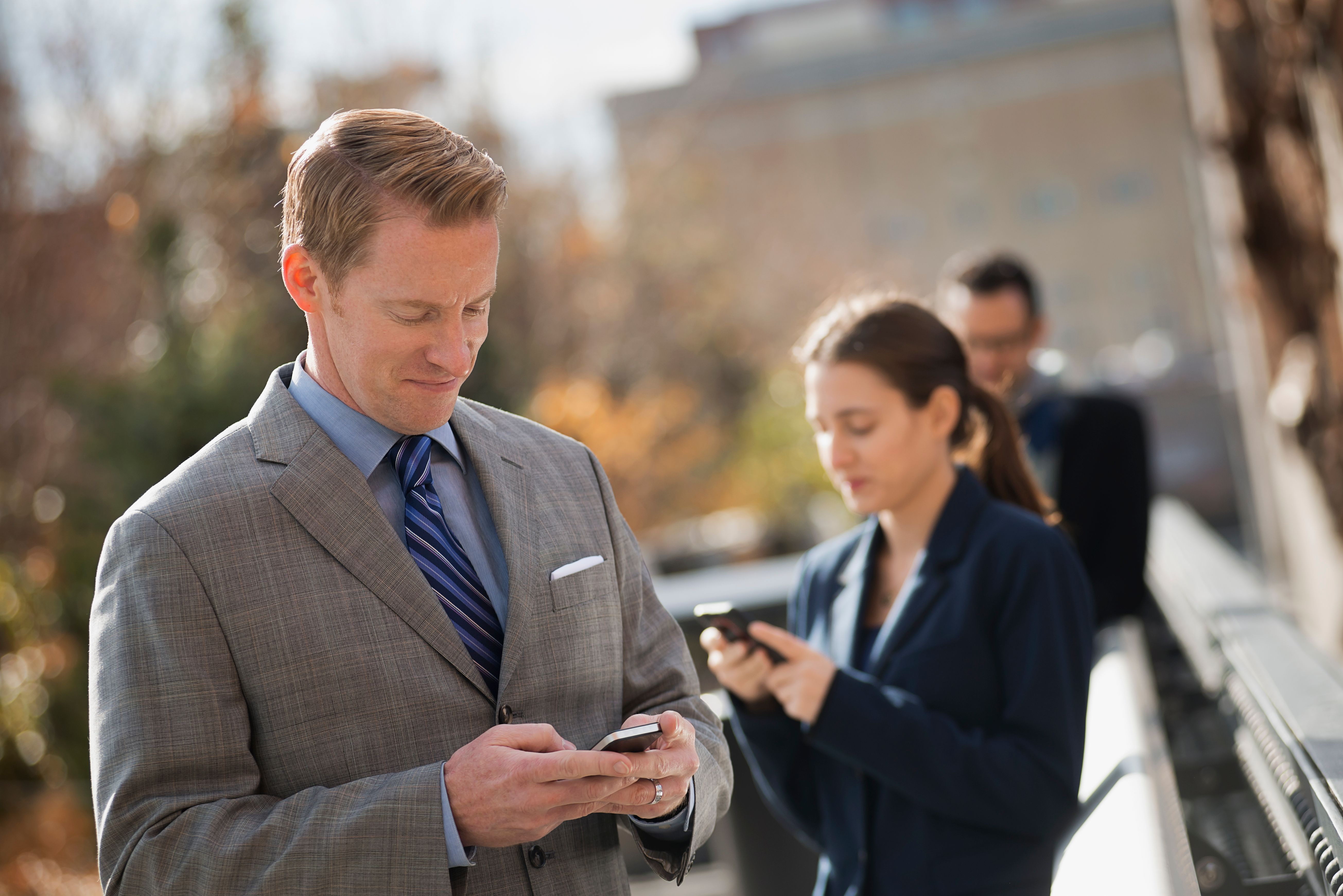 mobile device management should be able to: